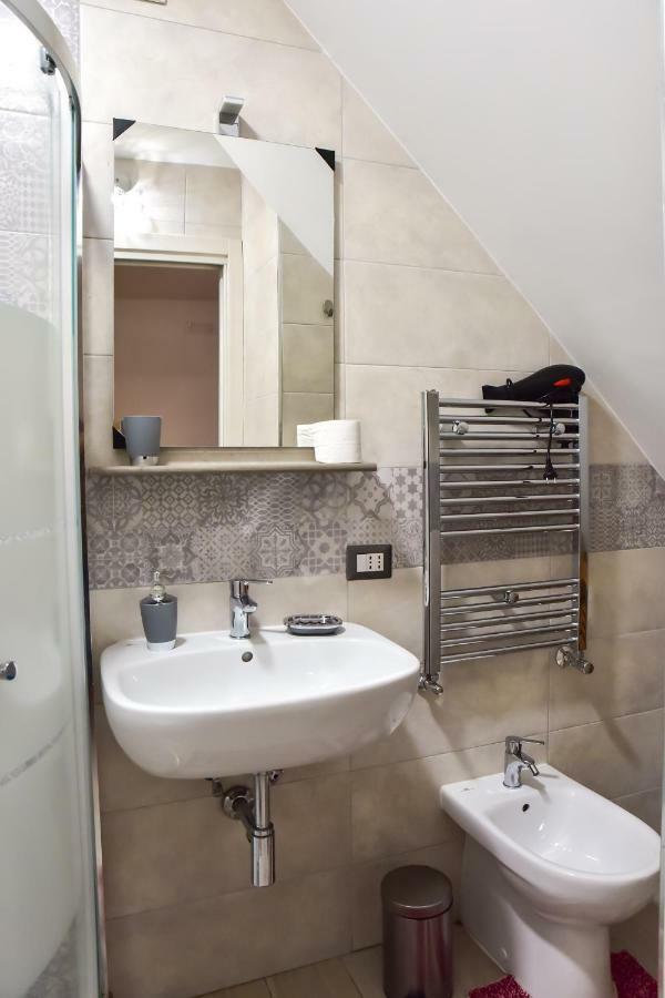 Vecchia Napoli - Anticaglia Apartment Bagian luar foto